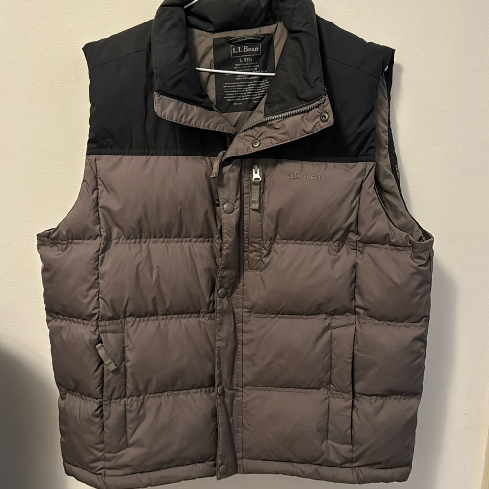L.L. Bean Large Puffer vest